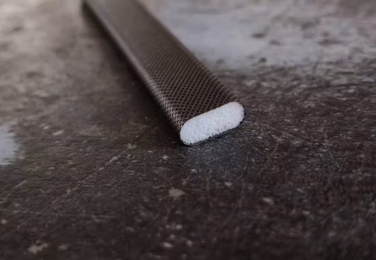 una macchina automatica economica per guarnizioni in PU/macchina per colata in PU Macchina per l'erogazione di guarnizioni in schiuma di poliuretano (PU)/macchina per strisce di guarnizioni di tenuta in PU